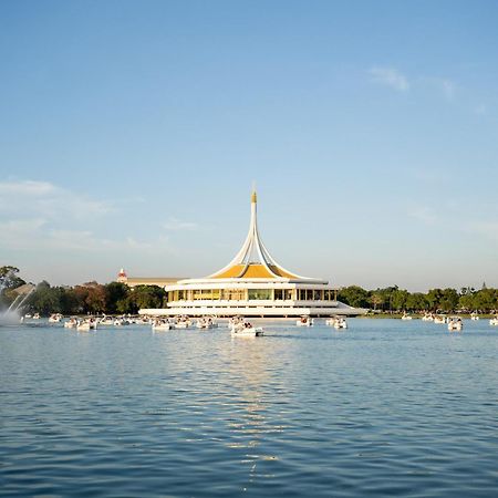 The Park Nine Hotel Srinakarin Bangkok Buitenkant foto
